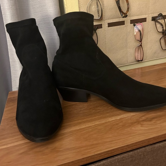 Boot - Picture 5 of 5